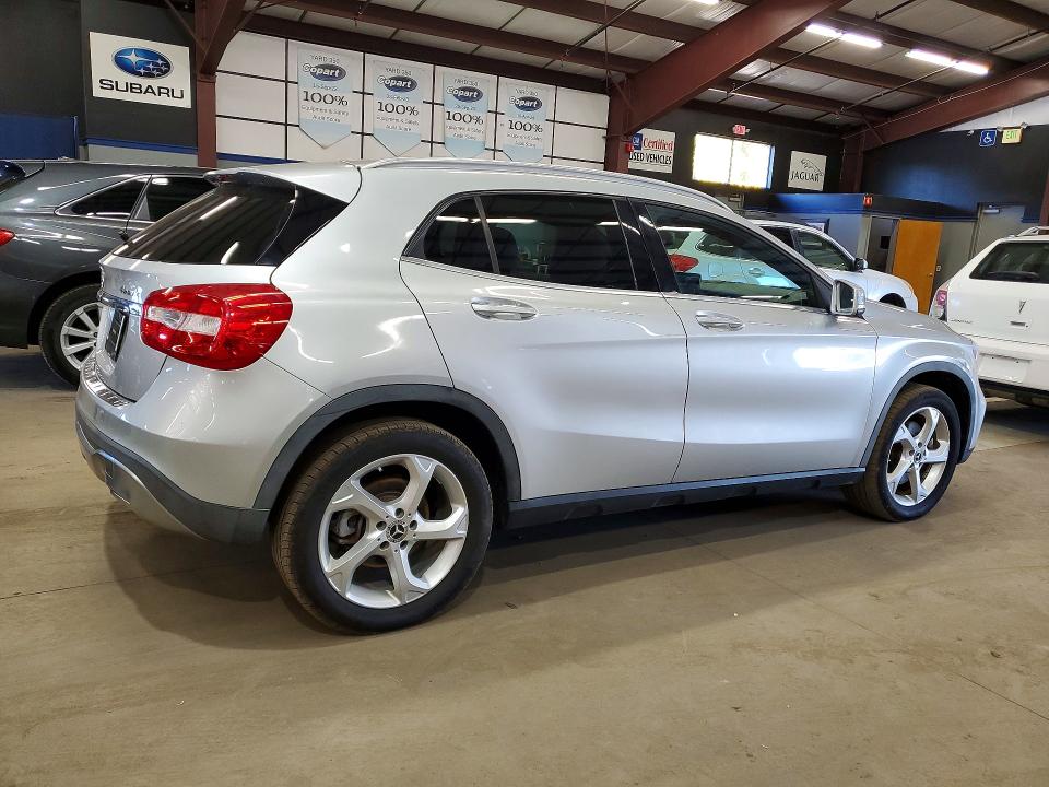71964896 :رقم المزاد ، WDCTG4GB5JJ429048 vin ، 2018 Mercedes-benz Gla مزاد بيع