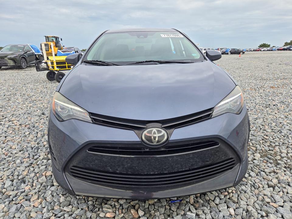 71077666 :رقم المزاد ، 5YFBURHE4KP941865 vin ، 2019 Toyota Corolla مزاد بيع