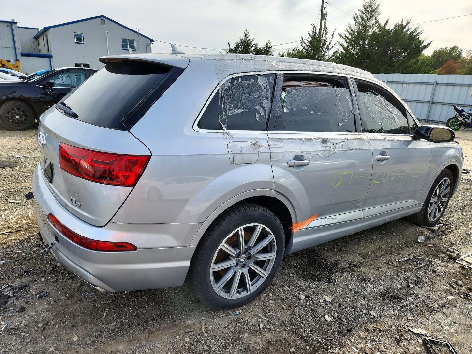 Продажа на аукционе авто 2019 Audi Q7, vin: WA1LAAF70KD000817, номер лота: 72373776