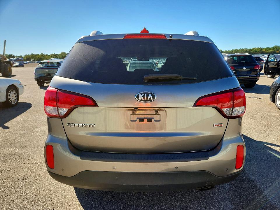 2014 Kia Sorento მანქანა იყიდება აუქციონზე, vin: 5XYKTDA6XEG472265, აუქციონის ნომერი: 71858616