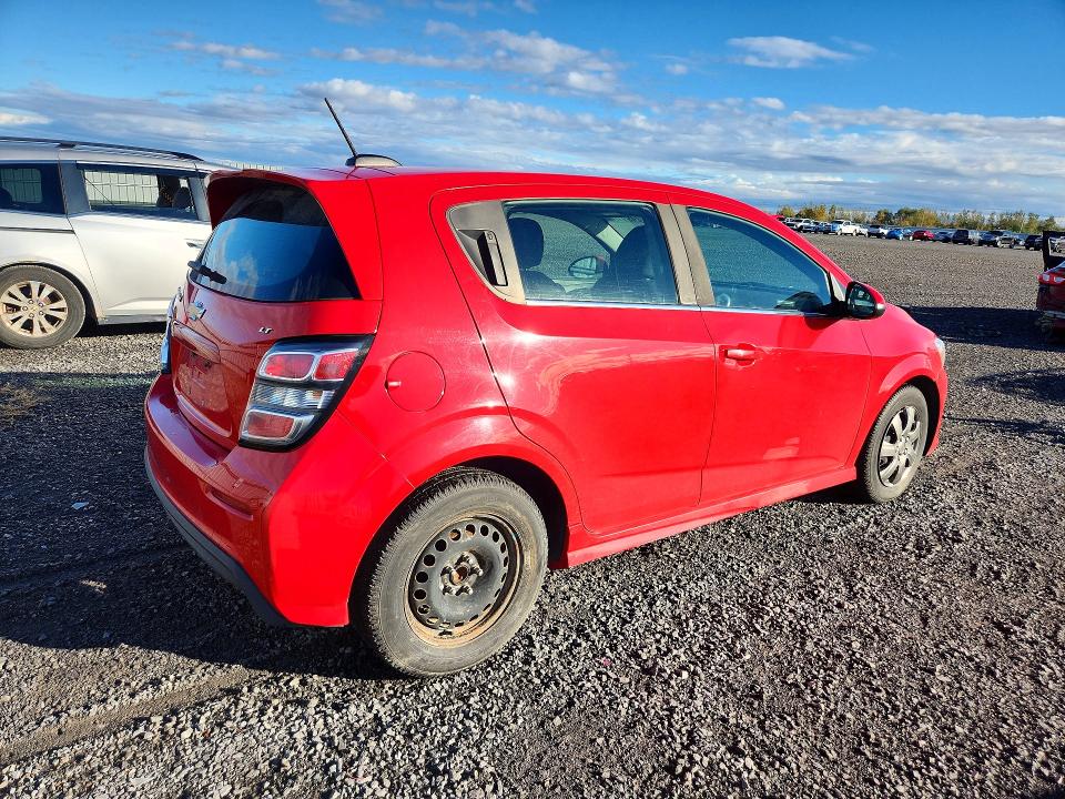 72499106 :رقم المزاد ، 1G1JD6SB1H4163179 vin ، 2017 Chevrolet Sonic مزاد بيع