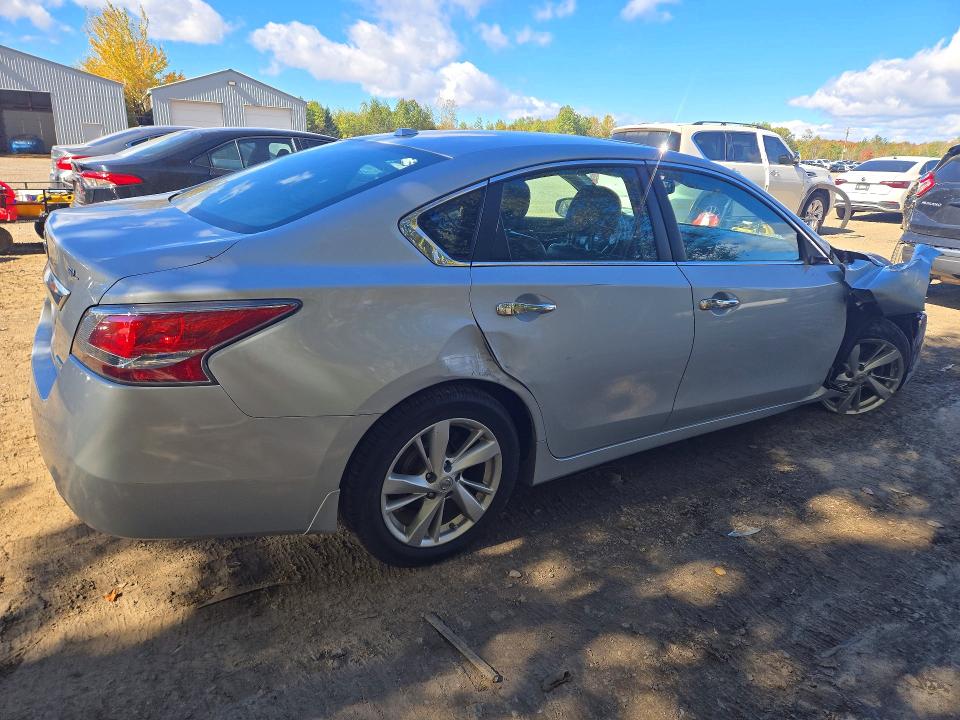 Продажа на аукционе авто 2015 Nissan Altima, vin: 1N4AL3APXFN386582, номер лота: 71051216