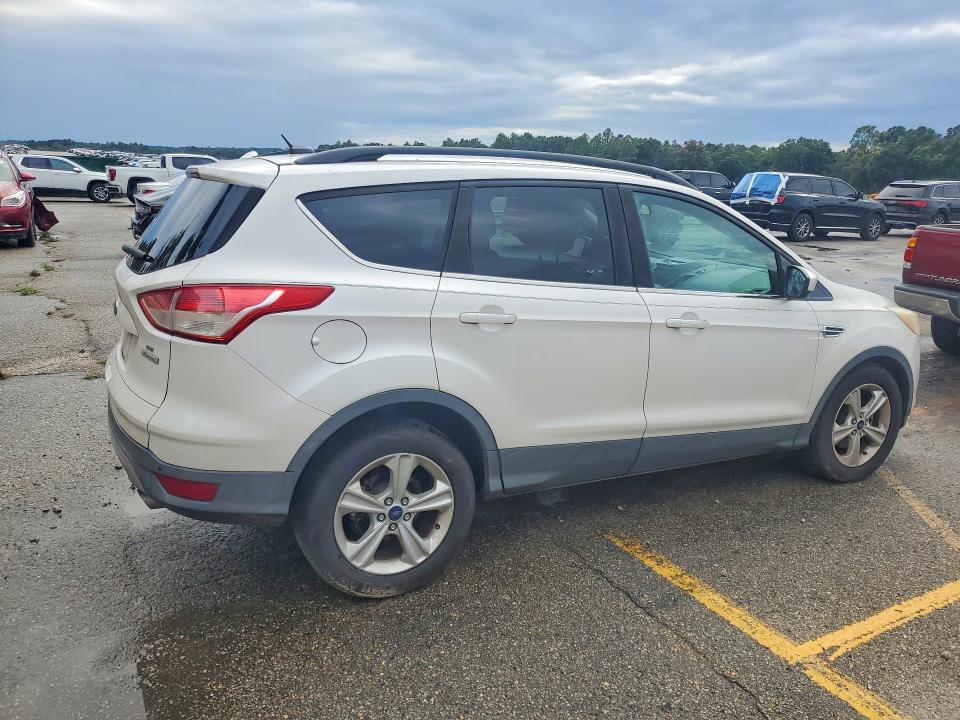 71249326 :رقم المزاد ، 1FMCU0GX1EUC42103 vin ، 2014 Ford Escape مزاد بيع
