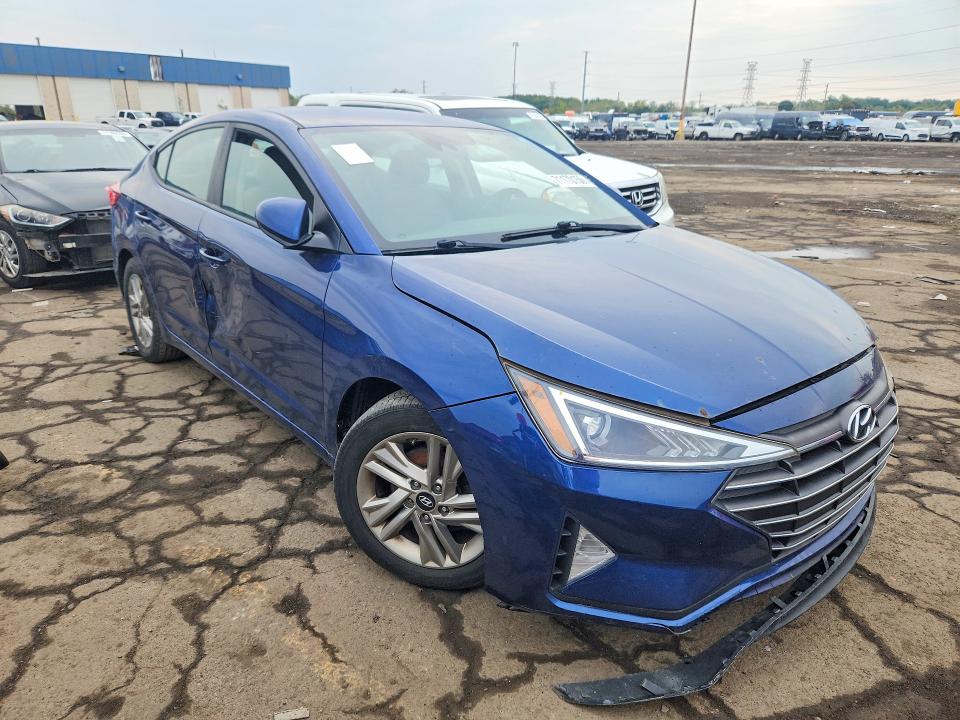 2020 Hyundai Elantra მანქანა იყიდება აუქციონზე, vin: 5NPD84LF8LH560700, აუქციონის ნომერი: 71170156