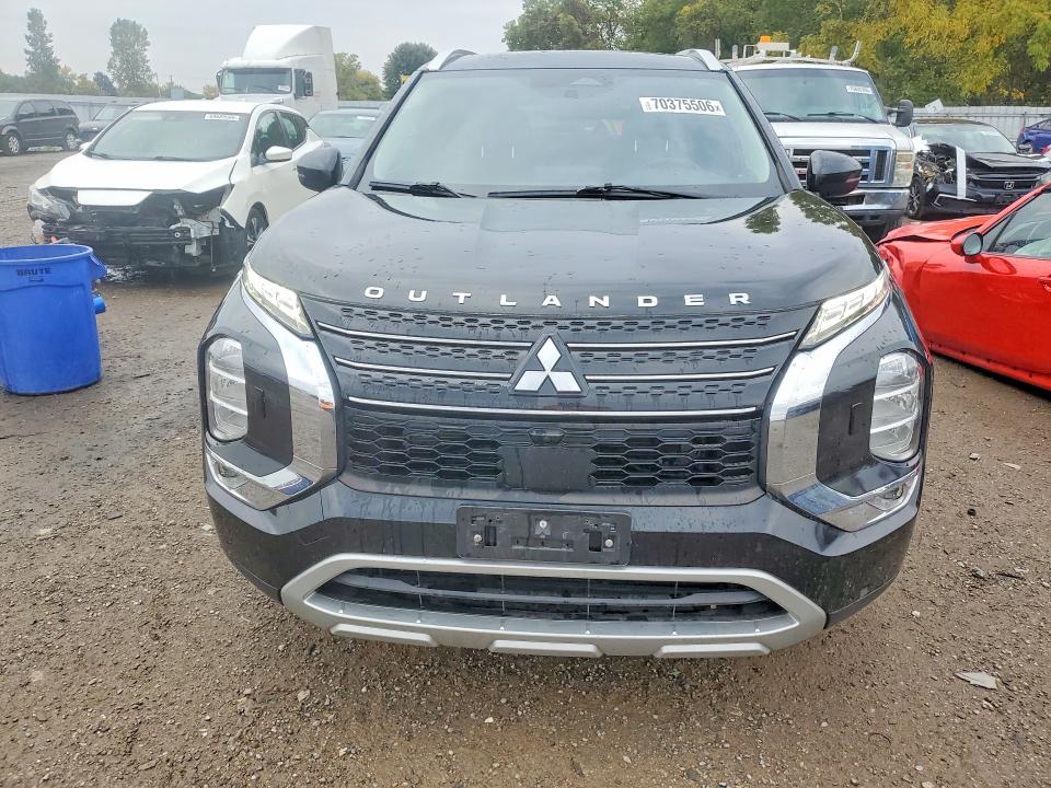 70375506 :رقم المزاد ، JA4J4UA84NZ610761 vin ، 2022 Mitsubishi Outlander مزاد بيع