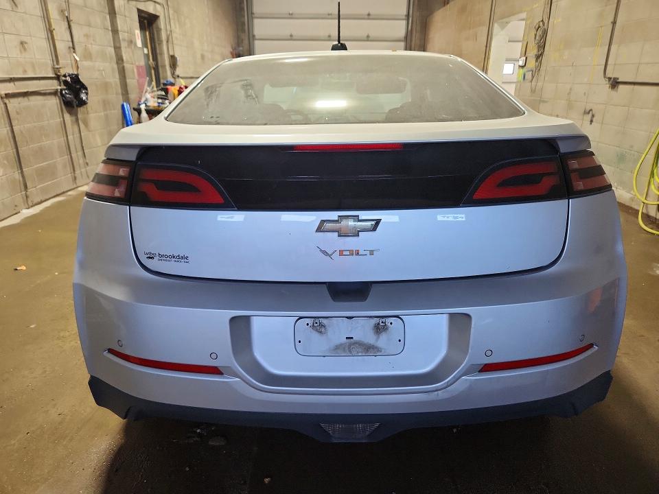 71960966 :رقم المزاد ، 1G1RB6E43FU120854 vin ، 2015 Chevrolet Volt مزاد بيع