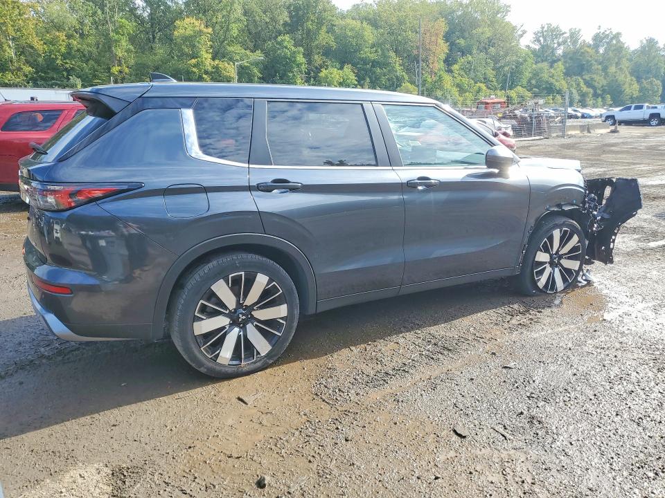2025 Mitsubishi Outlander მანქანა იყიდება აუქციონზე, vin: JA4J4VA85SZ015757, აუქციონის ნომერი: 70769946
