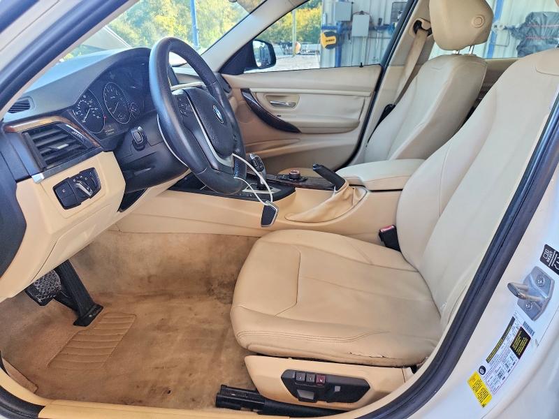 2014 Bmw 328 მანქანა იყიდება აუქციონზე, vin: WBA3A5C58EP600680, აუქციონის ნომერი: 71432946