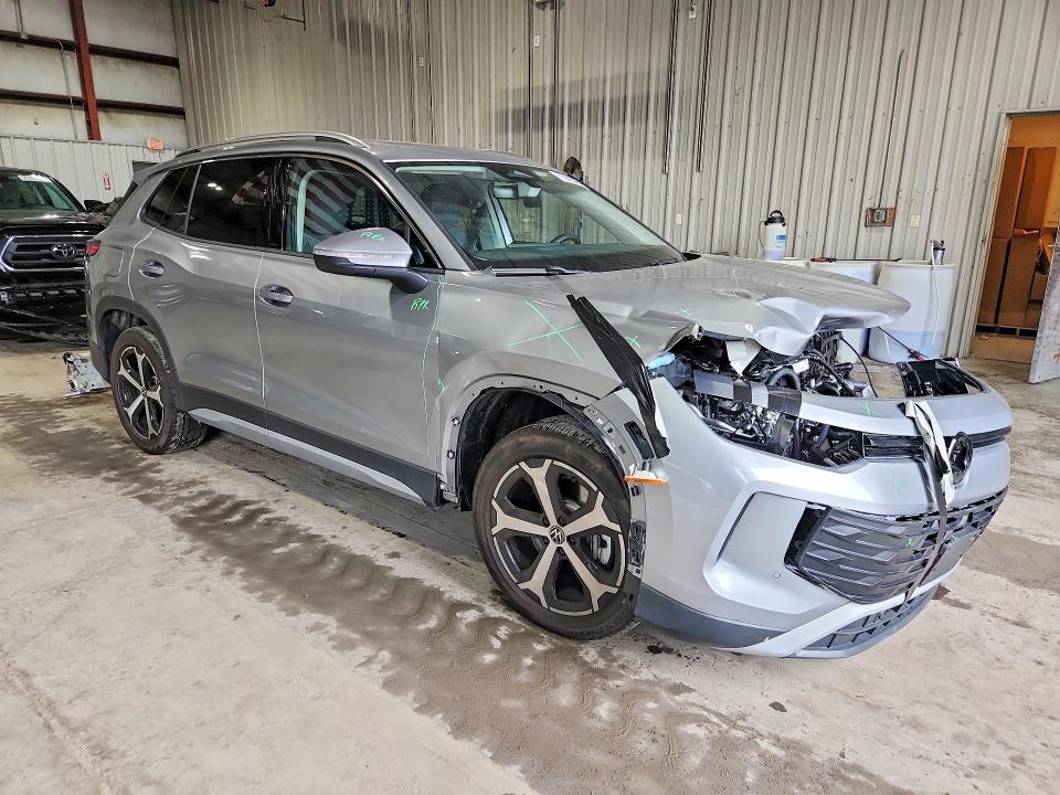 Продаж на аукціоні авто 2026 Volkswagen Tiguan, vin: 3VVMR7RM7TM127935, номер лоту: 71288346