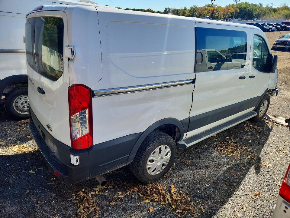 Продаж на аукціоні авто 2023 Ford Transit, vin: 1FTBR1Y85PKA78013, номер лоту: 70927226