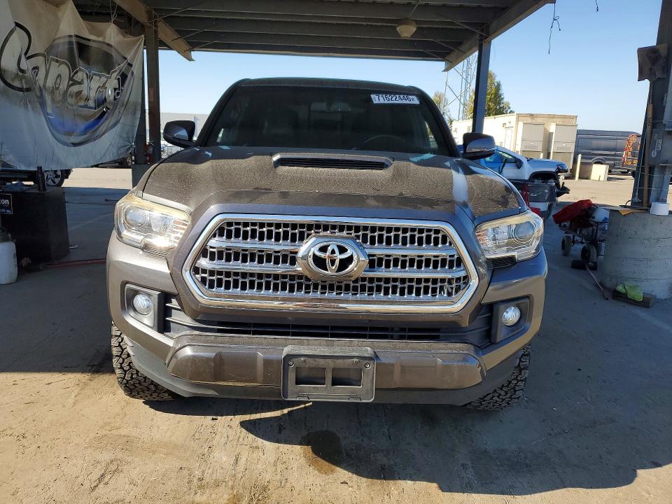 71622446 :رقم المزاد ، 3TMAZ5CN6GM018041 vin ، 2016 Toyota Tacoma مزاد بيع