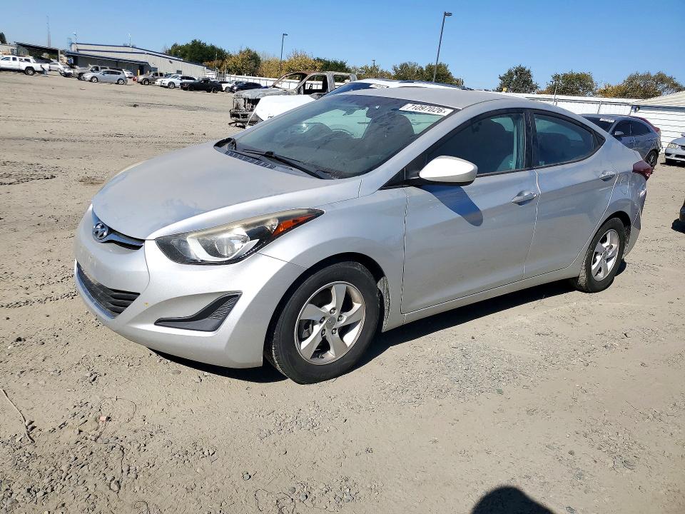 71097026 :رقم المزاد ، 5NPDH4AE0FH646386 vin ، 2015 Hyundai Elantra مزاد بيع