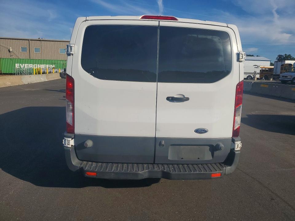 2018 Ford Transit მანქანა იყიდება აუქციონზე, vin: 1FTYE2YM5JKA30656, აუქციონის ნომერი: 70284046