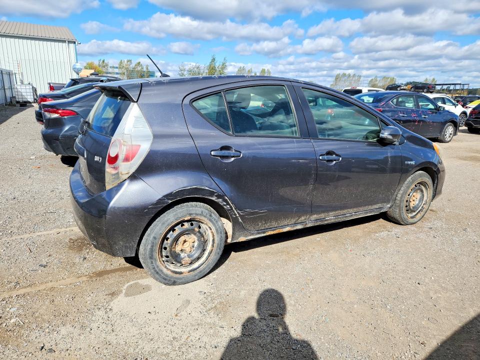 Продажа на аукционе авто 2013 Toyota Prius C, vin: JTDKDTB31D1040819, номер лота: 71233726