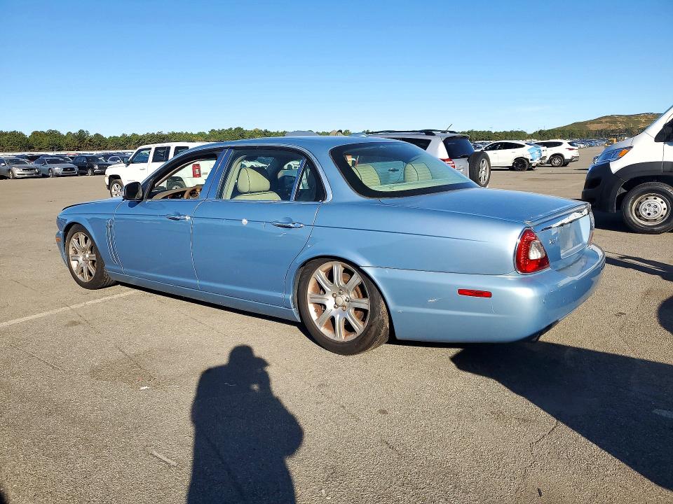 2008 Jaguar Xj8 მანქანა იყიდება აუქციონზე, vin: SAJWA79B28SH24653, აუქციონის ნომერი: 72228346
