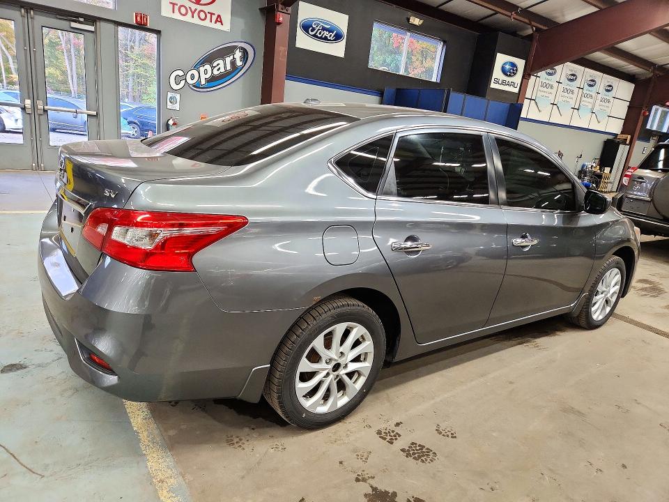 Продажа на аукционе авто 2018 Nissan Sentra, vin: 3N1AB7AP1JY215707, номер лота: 72352896