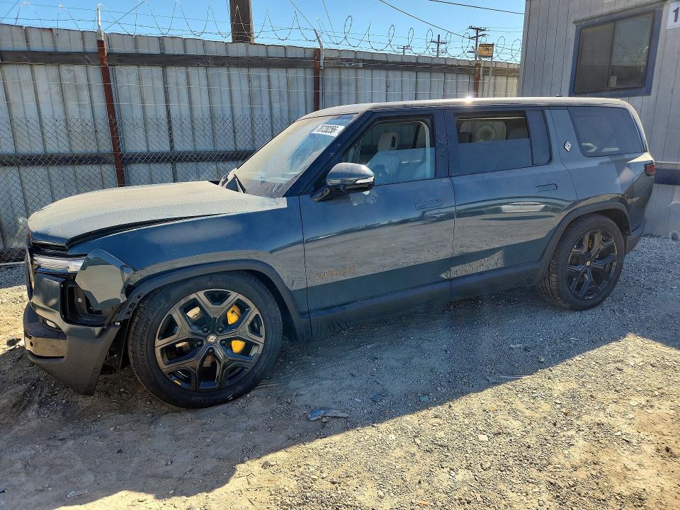 Auction sale of the 2025 Rivian R1s, vin: 7PDSGCBP6SN061237, lot number: 70720256