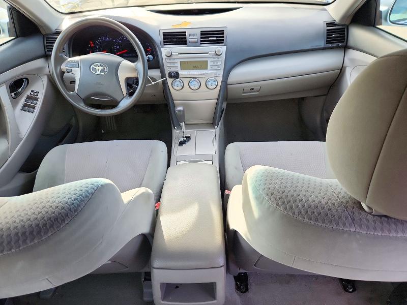 71717596 :رقم المزاد ، 4T1BF3EK4BU686084 vin ، 2011 Toyota Camry مزاد بيع