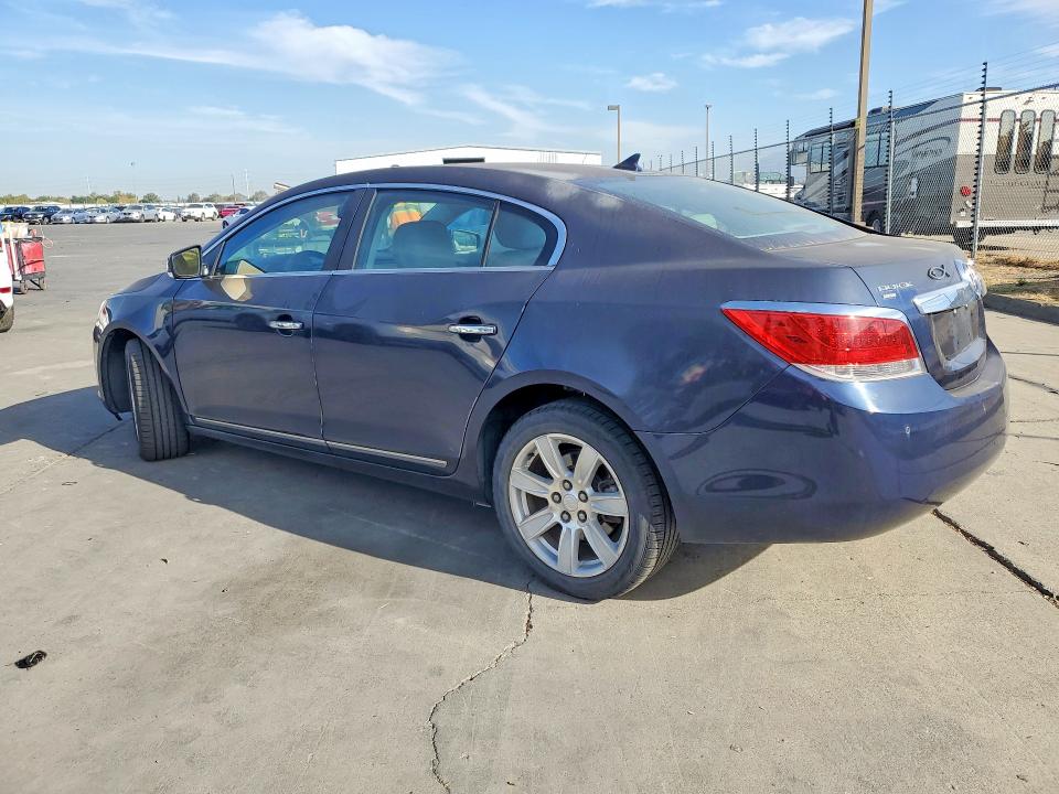 2010 Buick Lacrosse მანქანა იყიდება აუქციონზე, vin: 1G4GD5GG9AF249104, აუქციონის ნომერი: 71676106