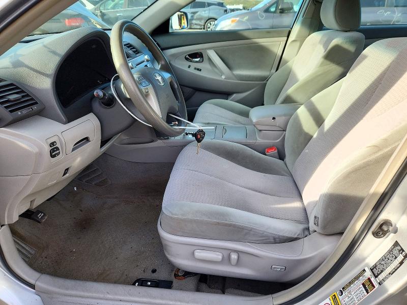 71717596 :رقم المزاد ، 4T1BF3EK4BU686084 vin ، 2011 Toyota Camry مزاد بيع