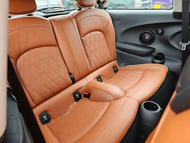2020 Mini Cooper მანქანა იყიდება აუქციონზე, vin: WMWXR5C01L2L53821, აუქციონის ნომერი: 71065656