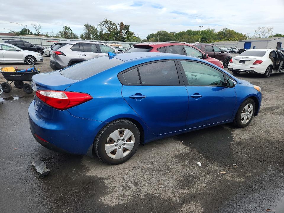 70945466 :رقم المزاد ، KNAFX4A64F5314064 vin ، 2015 Kia Forte مزاد بيع