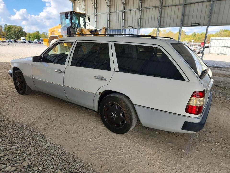 1992 Mercedes-benz 300 მანქანა იყიდება აუქციონზე, vin: WDBED90D0NF197112, აუქციონის ნომერი: 72978346