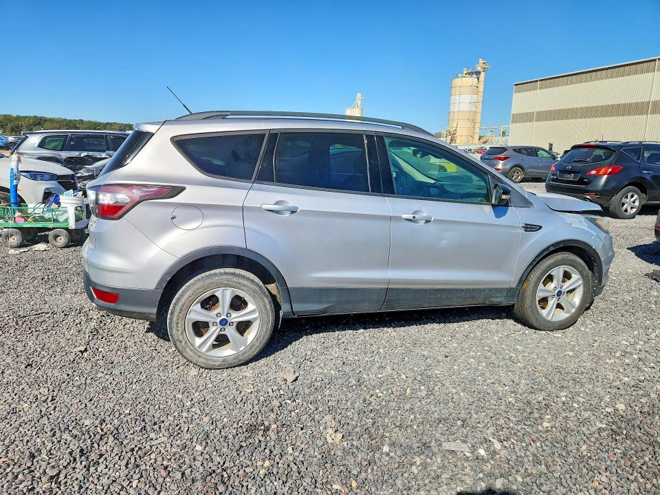 Продажа на аукционе авто 2017 Ford Escape, vin: 1FMCU0JD2HUA61756, номер лота: 70441036