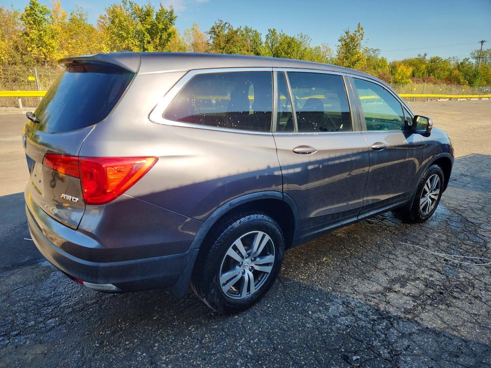 Auction sale of the 2017 Honda Pilot, vin: 5FNYF6H72HB027204, lot number: 71943166