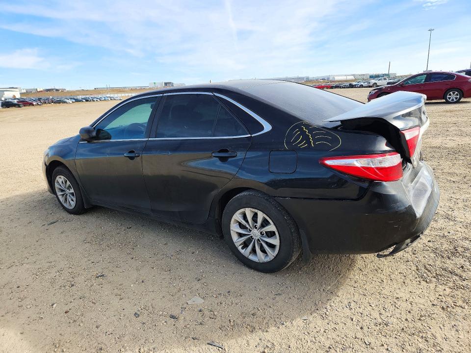 71319376 :رقم المزاد ، 4T1BF1FK3FU008953 vin ، 2015 Toyota Camry مزاد بيع