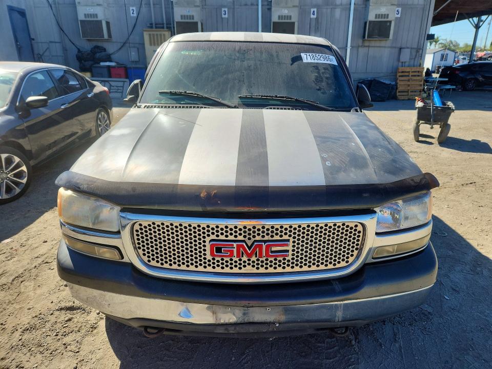 71852986 :رقم المزاد ، 2GTEC19V011122865 vin ، 2001 Gmc New Sierra مزاد بيع
