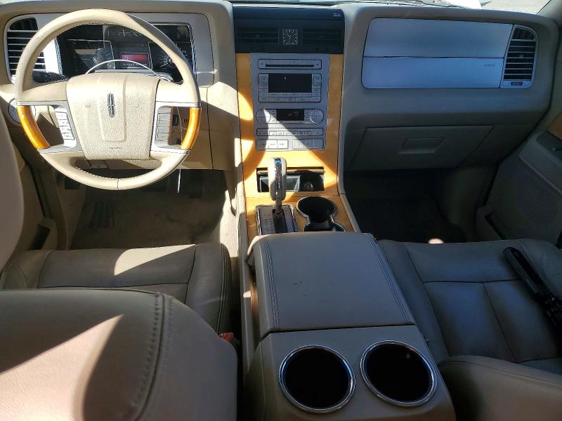 70544866 :رقم المزاد ، 5LMFU27507LJ25786 vin ، 2007 Lincoln Navigator مزاد بيع