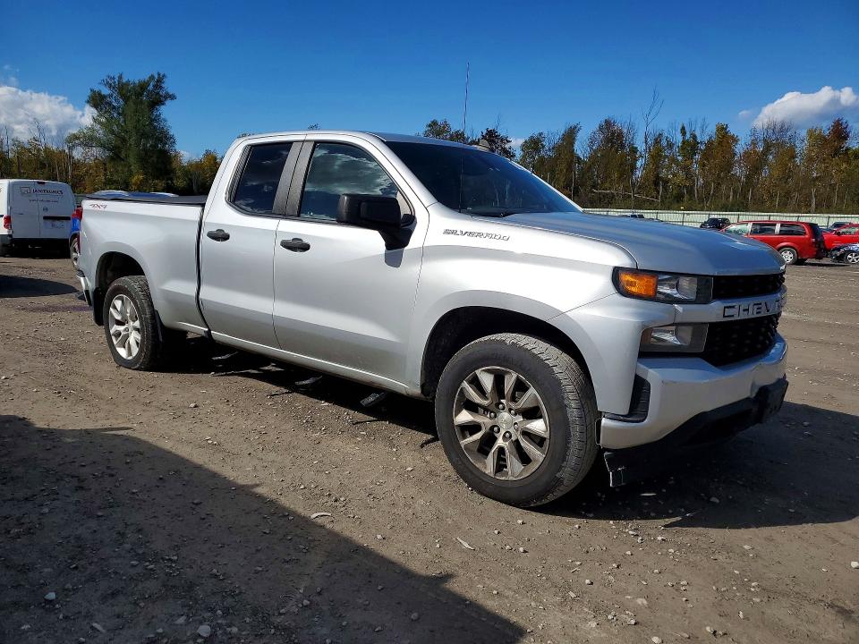 72240296 :رقم المزاد ، 1GCRYBEK0MZ305005 vin ، 2021 Chevrolet Silverado مزاد بيع