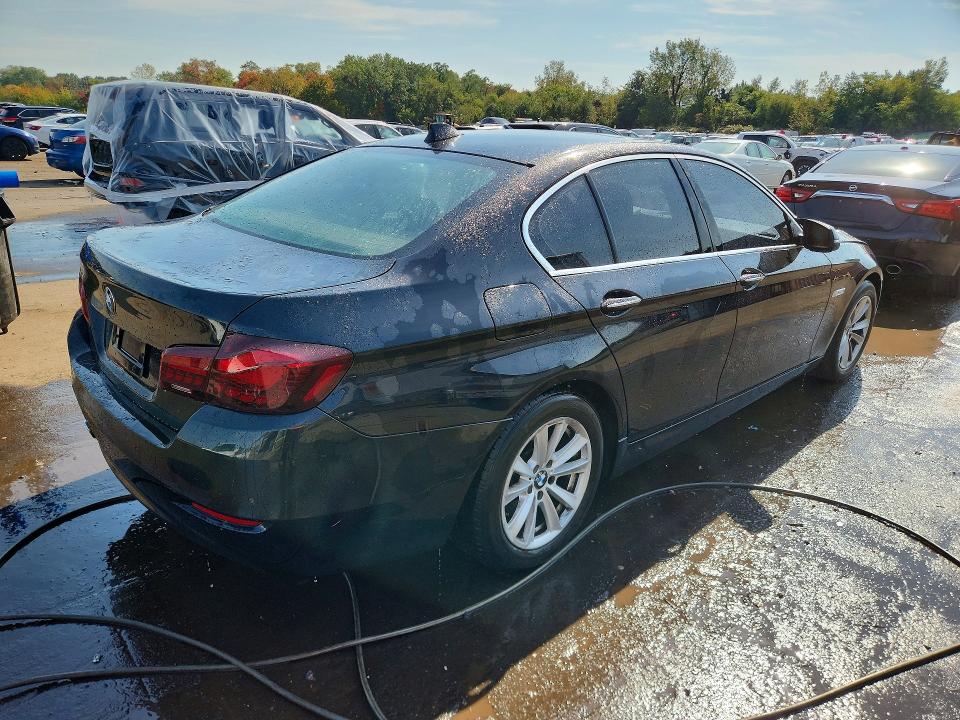 70816666 :رقم المزاد ، WBA5A7C56FD624175 vin ، 2015 Bmw 528 مزاد بيع
