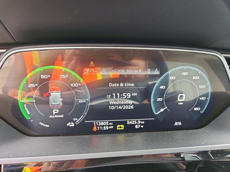 Продаж на аукціоні авто 2019 Audi E-tron, vin: WA1LAAGE8KB010214, номер лоту: 73187926