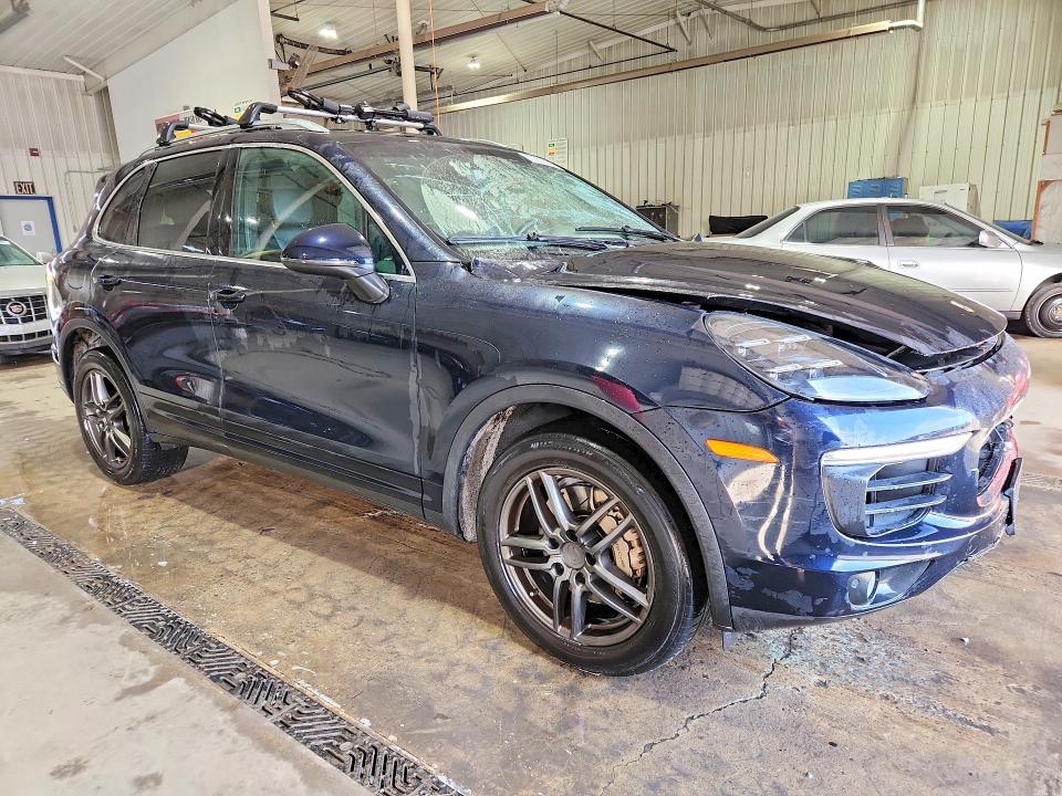 71235806 :رقم المزاد ، WP1AB2A21FLA60644 vin ، 2015 Porsche Cayenne مزاد بيع