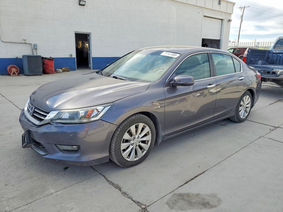 71141986 :رقم المزاد ، 1HGCR2F79FA249534 vin ، 2015 Honda Accord مزاد بيع