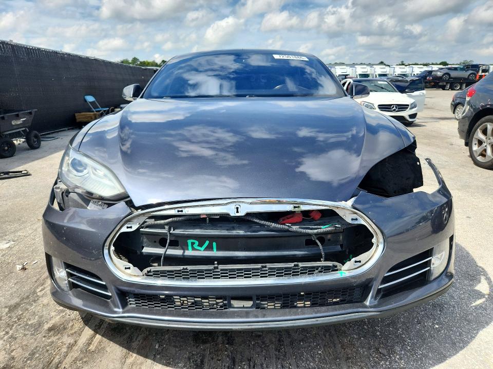 Aukcja sprzedaży 2014 Tesla Model S, vin: 5YJSA1H11EFP59595, numer aukcji: 72501886