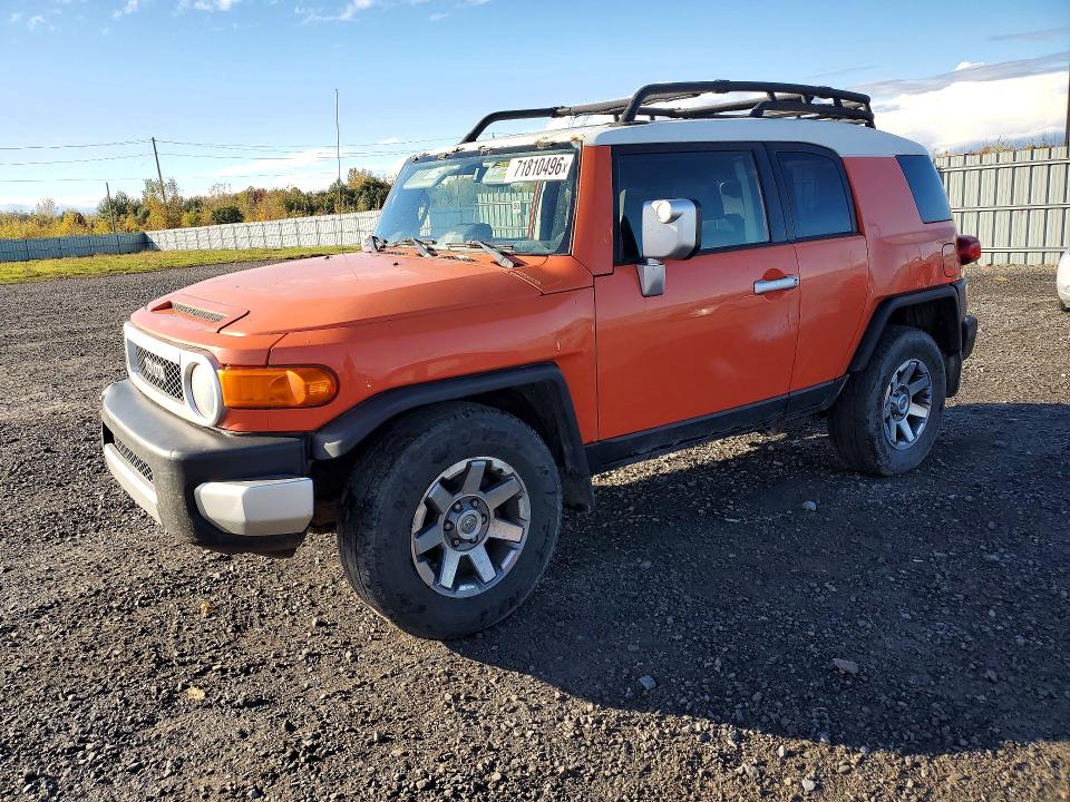 71810496 :رقم المزاد ، JTEBU4BF7EK178730 vin ، 2014 Toyota Fj Cruiser مزاد بيع