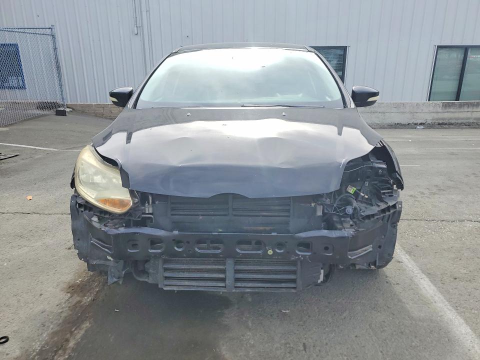 71572096 :رقم المزاد ، 1FADP3F21EL118416 vin ، 2014 Ford Focus مزاد بيع
