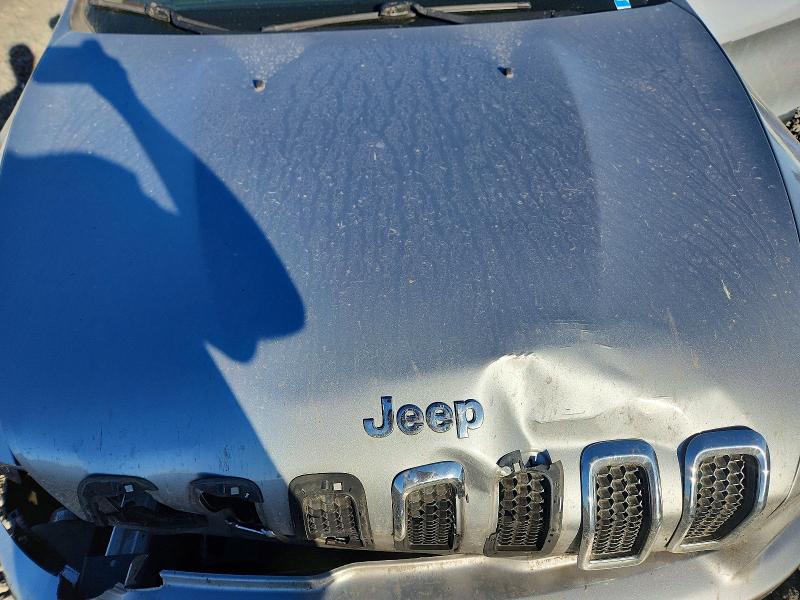2017 Jeep Cherokee მანქანა იყიდება აუქციონზე, vin: 1C4PJMCS3HW648277, აუქციონის ნომერი: 70494066