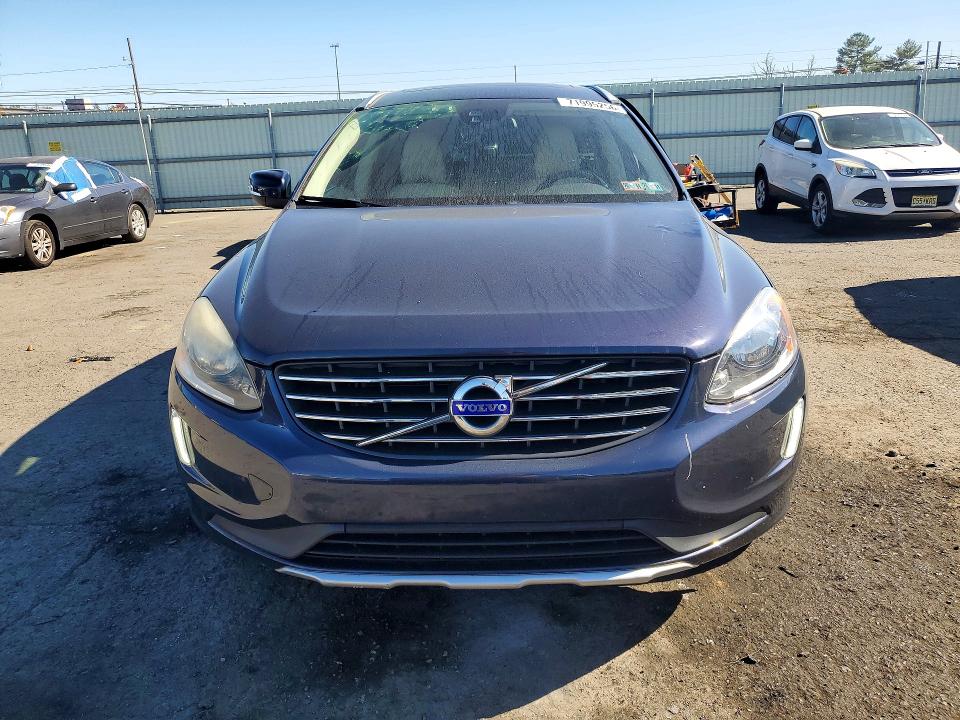 2014 Volvo Xc60 მანქანა იყიდება აუქციონზე, vin: YV4902DZXE2516242, აუქციონის ნომერი: 71995256