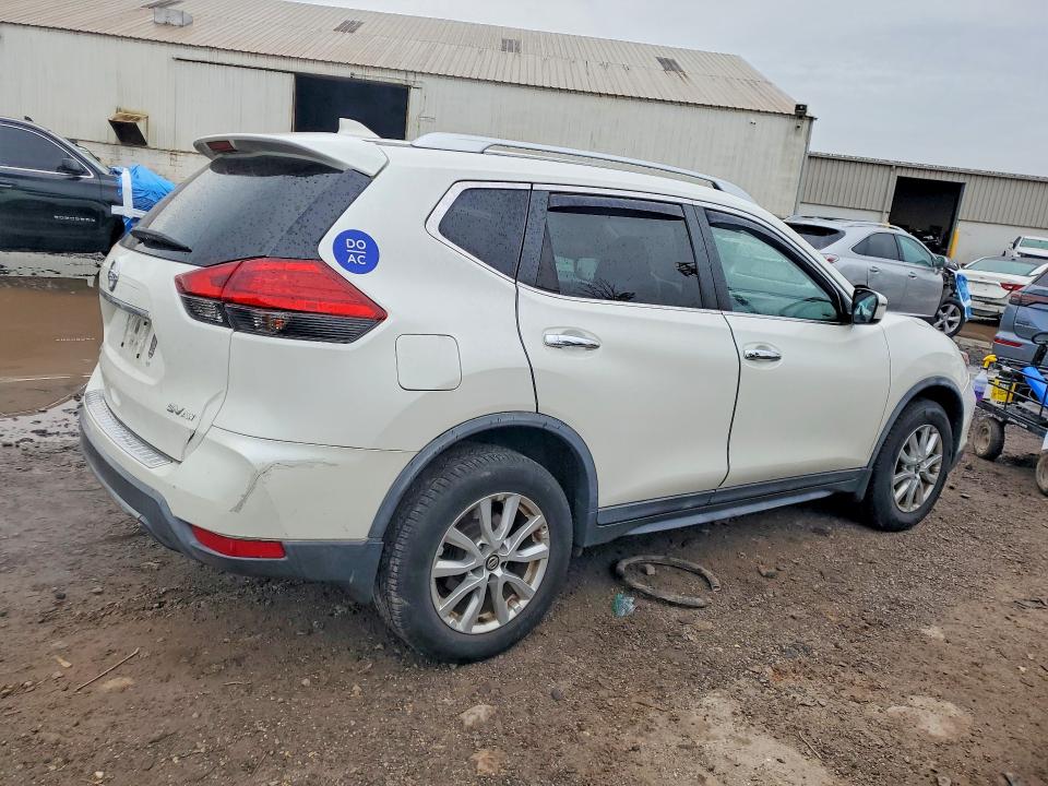 71272316 :رقم المزاد ، KNMAT2MV5HP604336 vin ، 2017 Nissan Rogue مزاد بيع