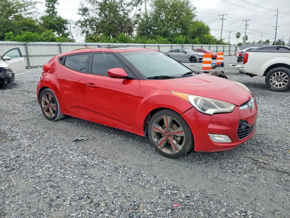 71927056 :رقم المزاد ، KMHTC6AD4GU266192 vin ، 2016 Hyundai Veloster مزاد بيع