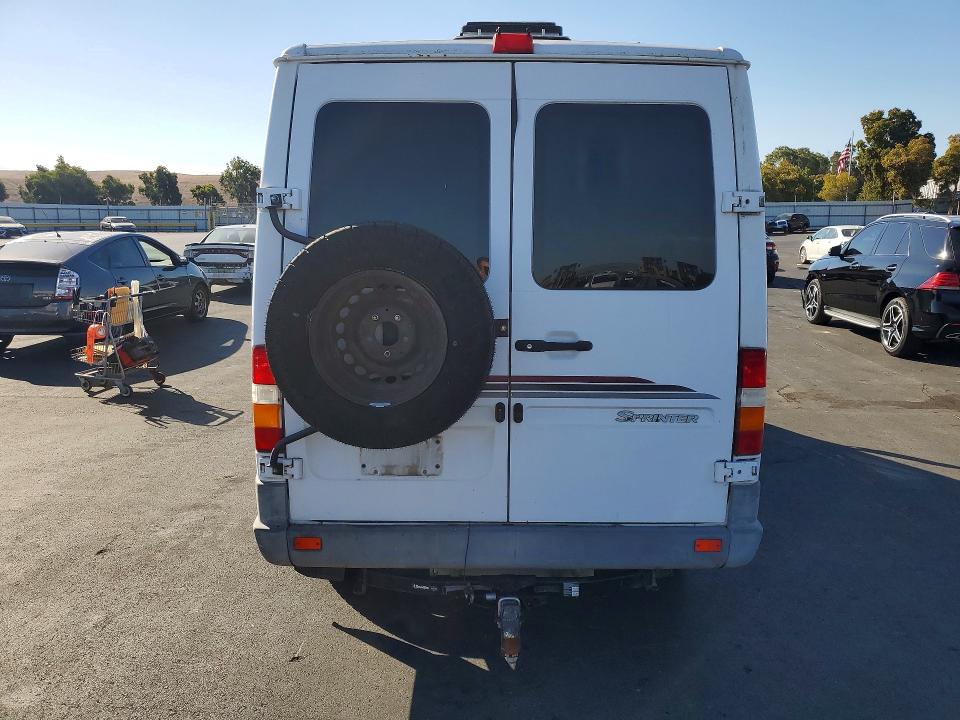 Продажа на аукционе авто 2004 Sprinter 2500 Sprinter, vin: WD5PD644545652268, номер лота: 71813506