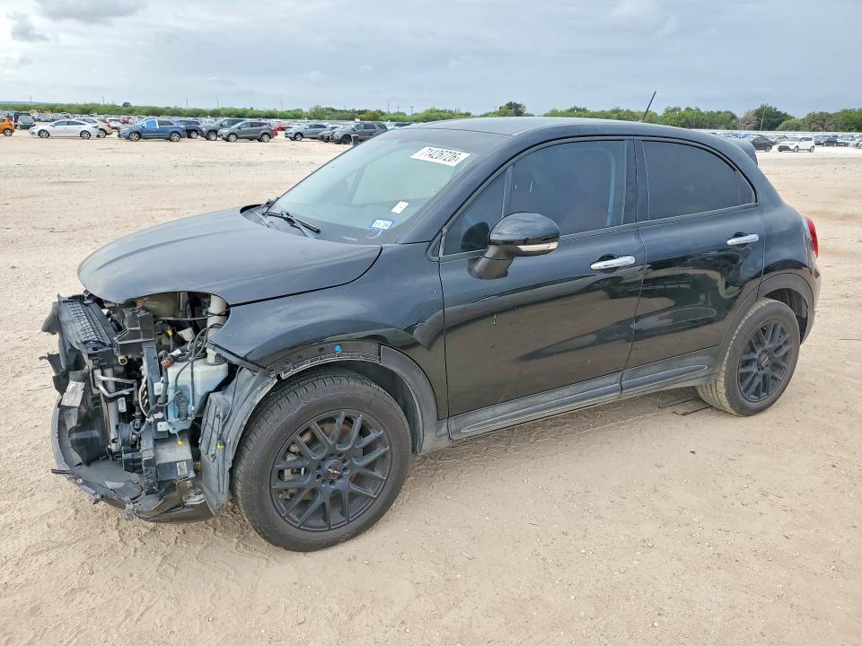 71426726 :رقم المزاد ، ZFBCFXBTXGP501008 vin ، 2016 Fiat 500x مزاد بيع