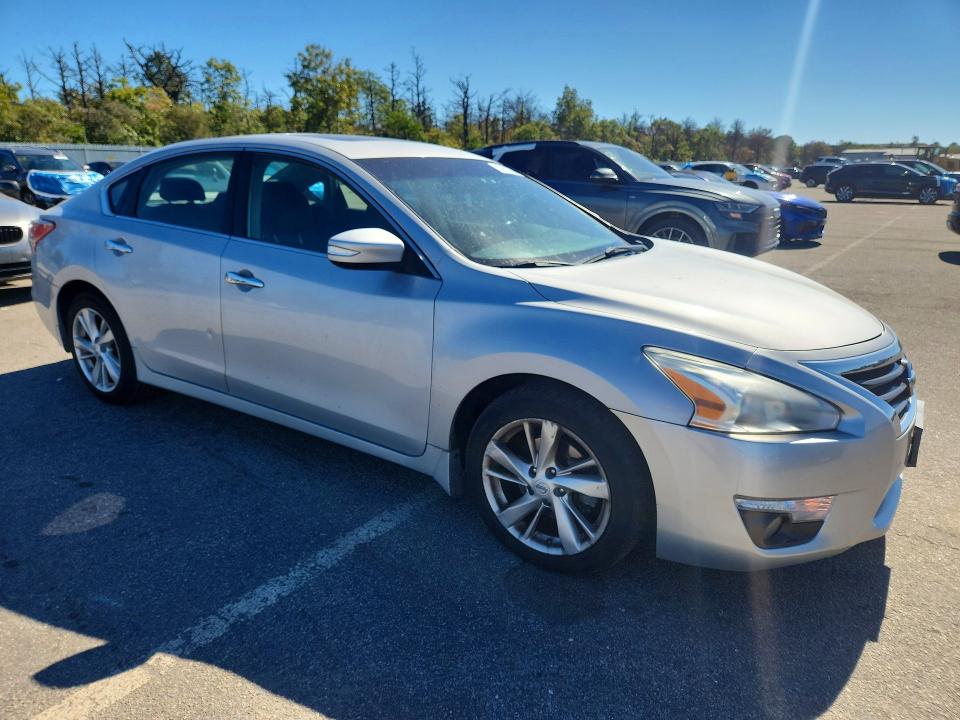 2013 Nissan Altima მანქანა იყიდება აუქციონზე, vin: 1N4AL3AP7DN586462, აუქციონის ნომერი: 71657766