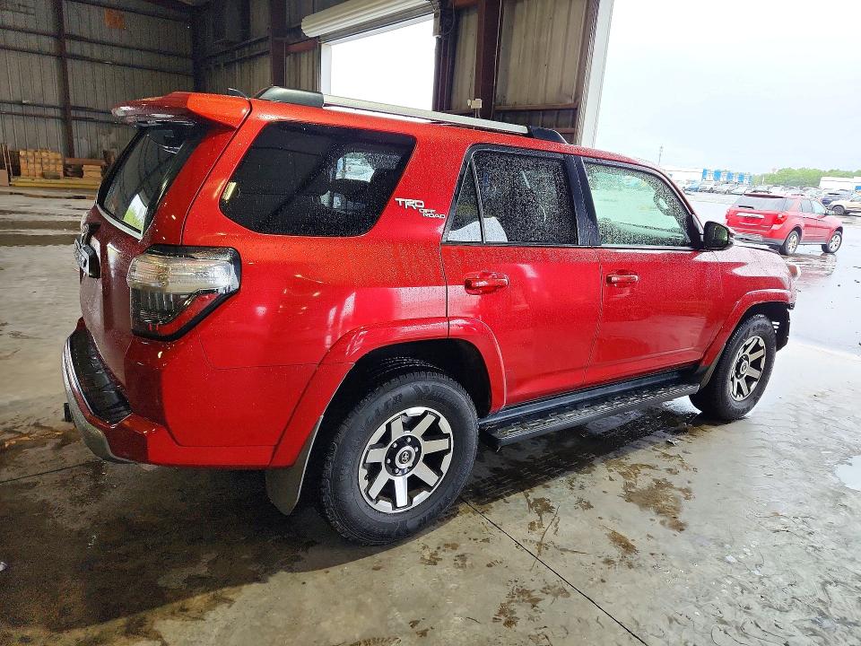 2018 Toyota 4runner მანქანა იყიდება აუქციონზე, vin: JTEBU5JR0J5488325, აუქციონის ნომერი: 71994046