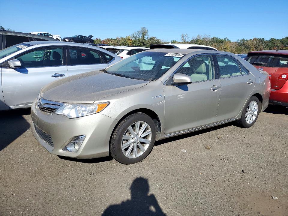 Продаж на аукціоні авто 2014 Toyota Camry Hybrid, vin: 4T1BD1FK3EU098853, номер лоту: 72193686