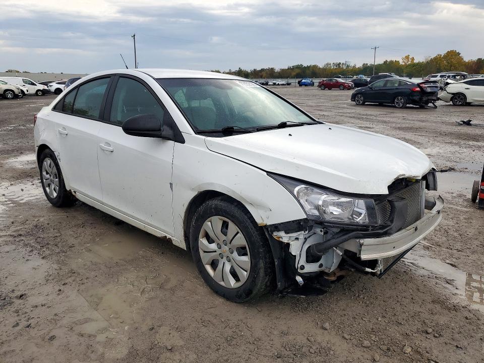 72332126 :رقم المزاد ، 1G1PA5SG2E7183668 vin ، 2014 Chevrolet Cruze مزاد بيع